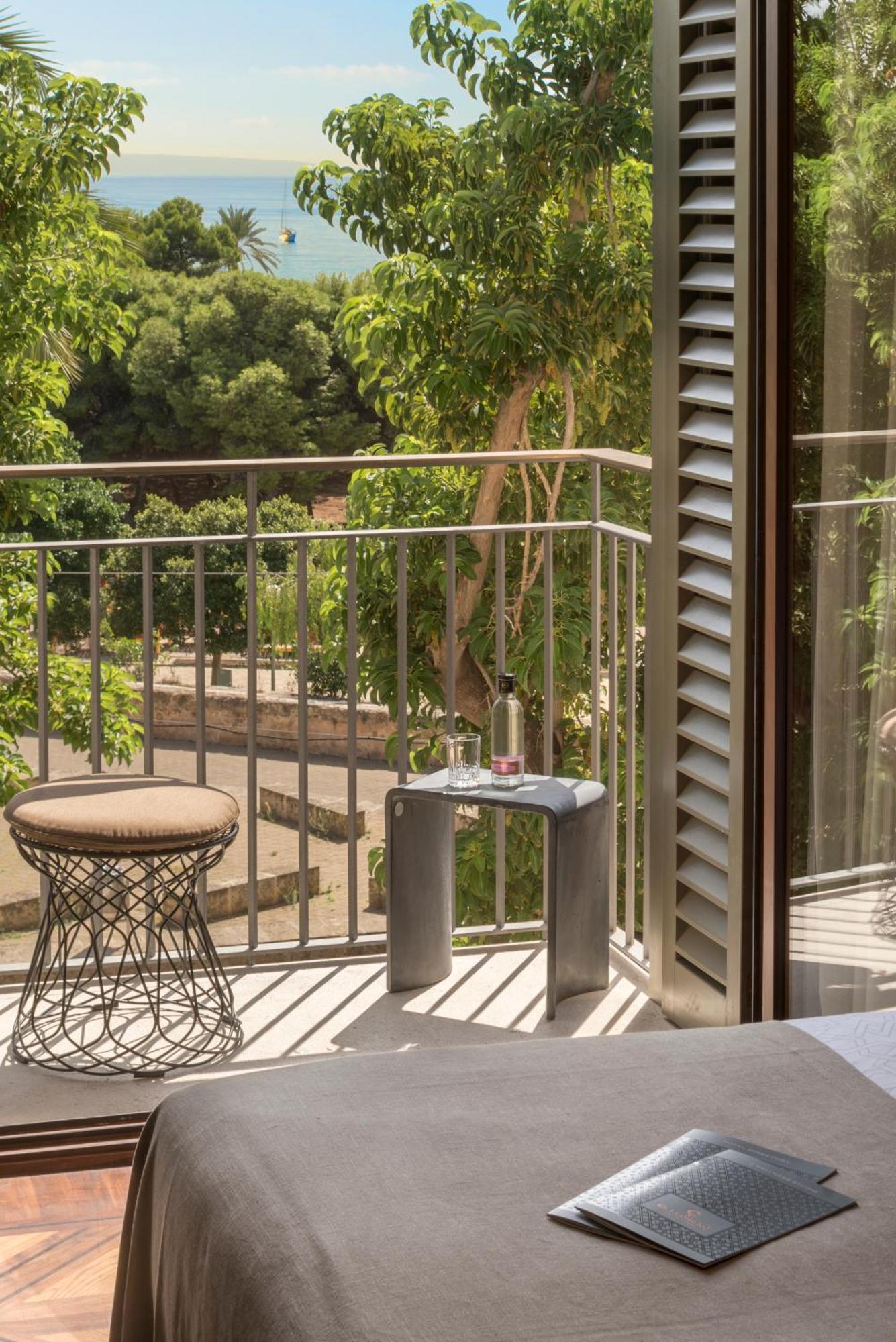 El Llorenc Parc De La Mar - Adults Only Palma de Mallorca Dış mekan fotoğraf A balcony